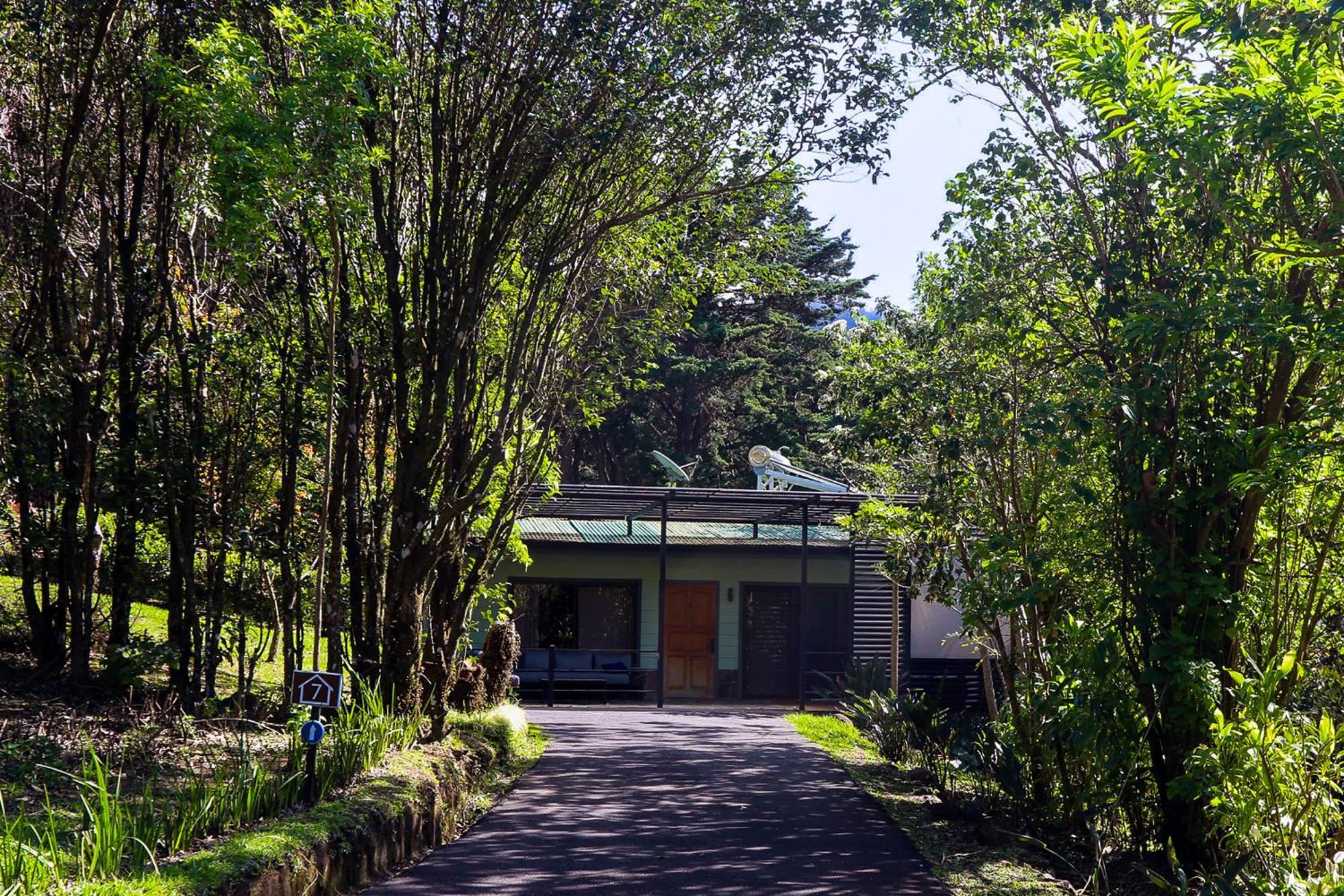 Los Pinos Cabins & Reserve Монте-Верде Экстерьер фото